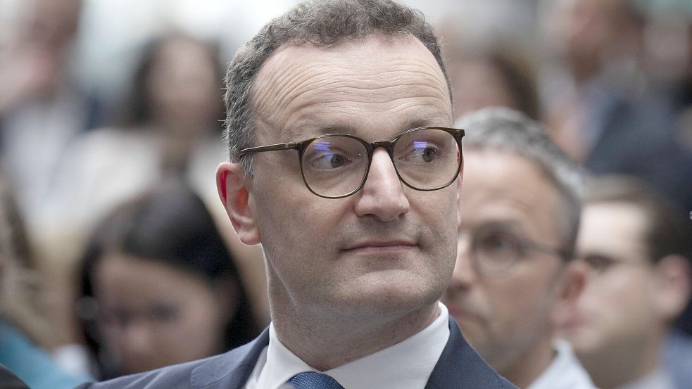 An Jens Spahn kommt Friedrich Merz nicht vorbei. Macht er ihn zum Wirtschaftsminister, um ihn als Fraktionschef zu verhindern? Foto: IMAGO/ESDES.Pictures, Bernd Elmenthaler