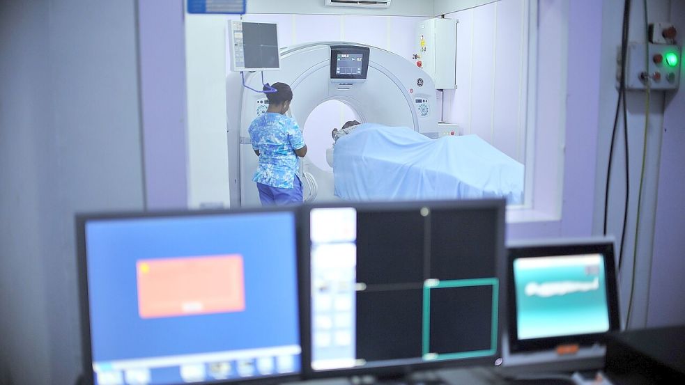 Ist man im Krankenhaus, verlässt man häufig das eigene Zimmer für Untersuchungen. Wertsachen, die lose im Zimmer herumliegen, könnten dann gestohlen werden. Symbolfoto: Pixabay