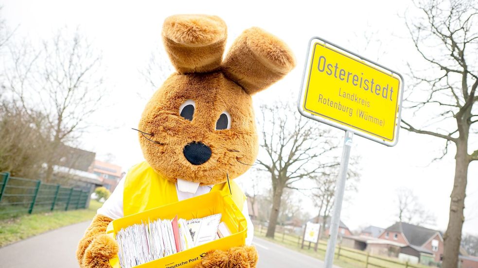 „Hanni Hase“ beantwortete Briefe von Kindern aus 35 Ländern. (Archivbild) Foto: Sina Schuldt/dpa