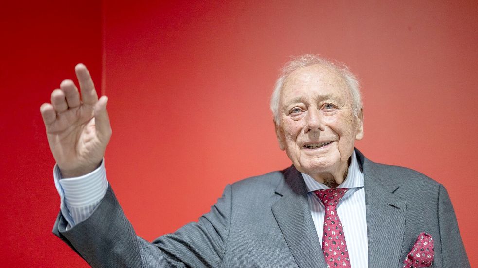 Mehr als 75 Arbeitsjahre hat Schrauben-Unternehmer Reinhold Würth auf dem Buckel. Nun wird er 90. (Archivbild) Foto: Marijan Murat/dpa