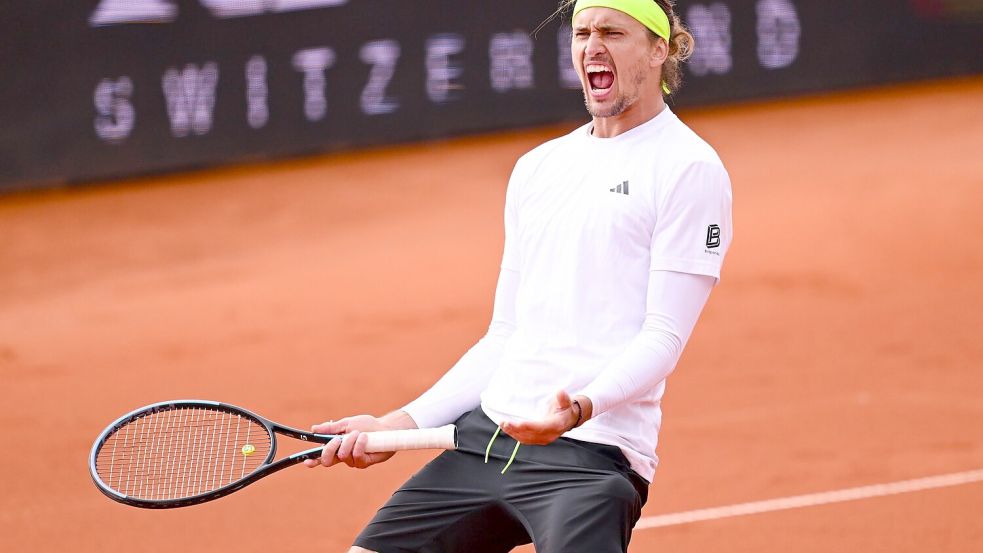 Alexander Zverev kämpft sich ins Halbfinale der BMW Open in München. Foto: Sven Hoppe/dpa