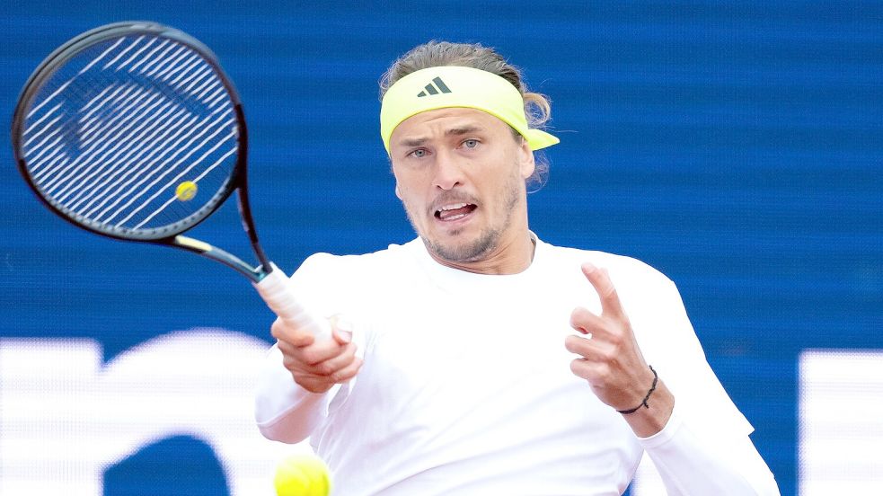 Alexander Zverev zeigte lange Zeit ein schwaches Viertelfinale, kämpfte sich aber doch zurück. Foto: Sven Hoppe/dpa
