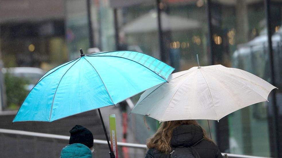 Regen ist auch am Ostermontag möglich, vor allem im Westen der Republik und am Alpenrand. Foto: Markus Lenhardt/dpa