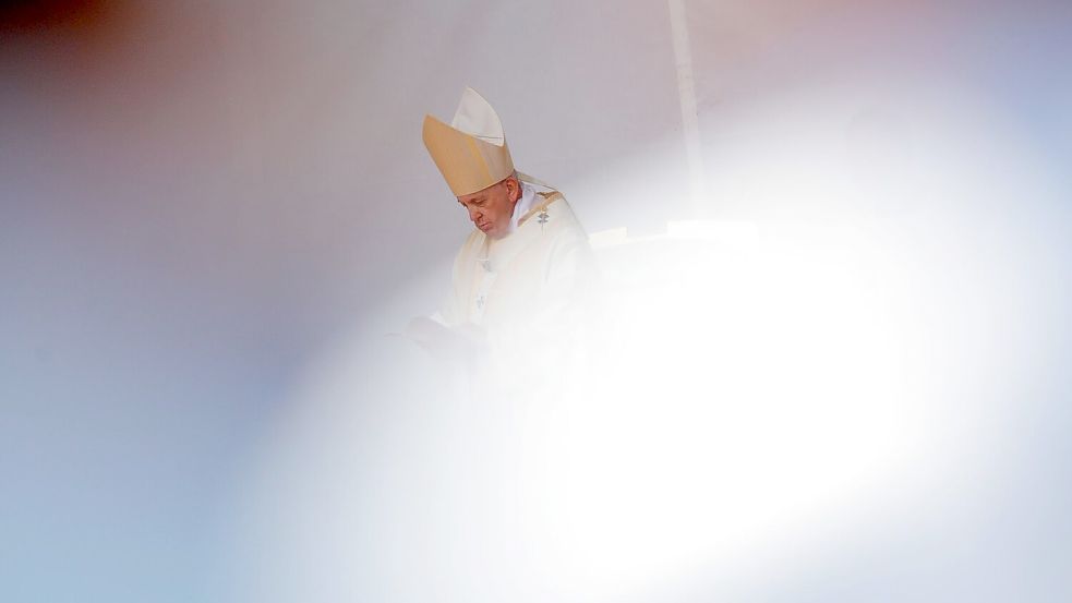 Ob zu Umweltthemen, Homosexualität oder Reformen in der Kirche - zahlreiche Zitate von Papst Franziskus bleiben in Erinnerung. Foto: Vadim Ghirda/AP/dpa