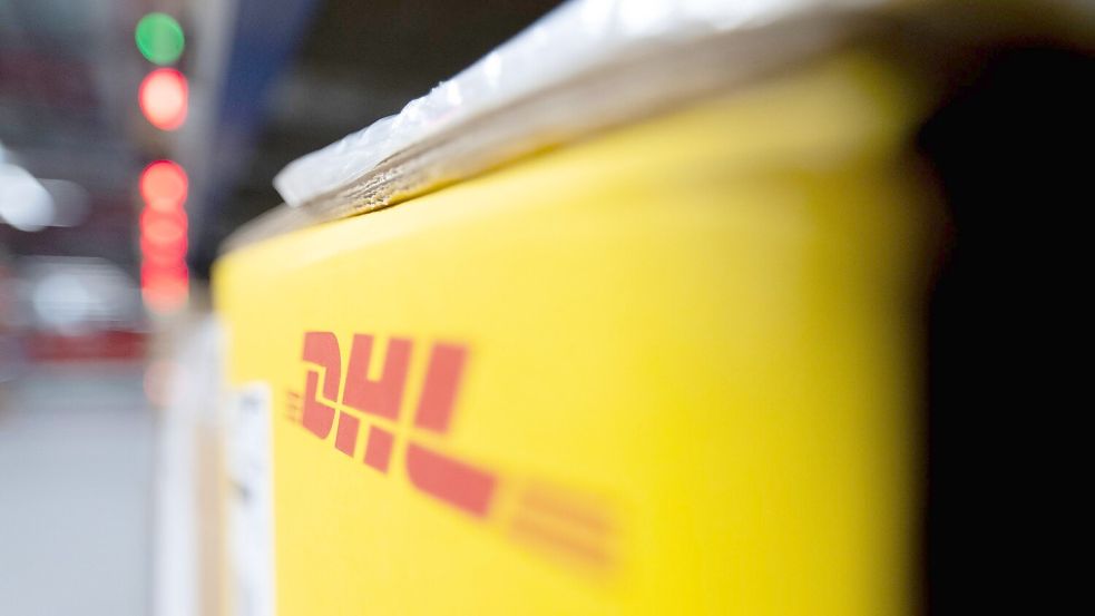 DHL-Pakete Foto: Hendrik Schmidt/dpa