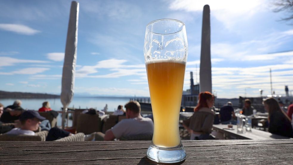 Der schwindende Bierkonsum macht den Brauereien zu schaffen. (Symbolbild) Foto: Karl-Josef Hildenbrand/dpa