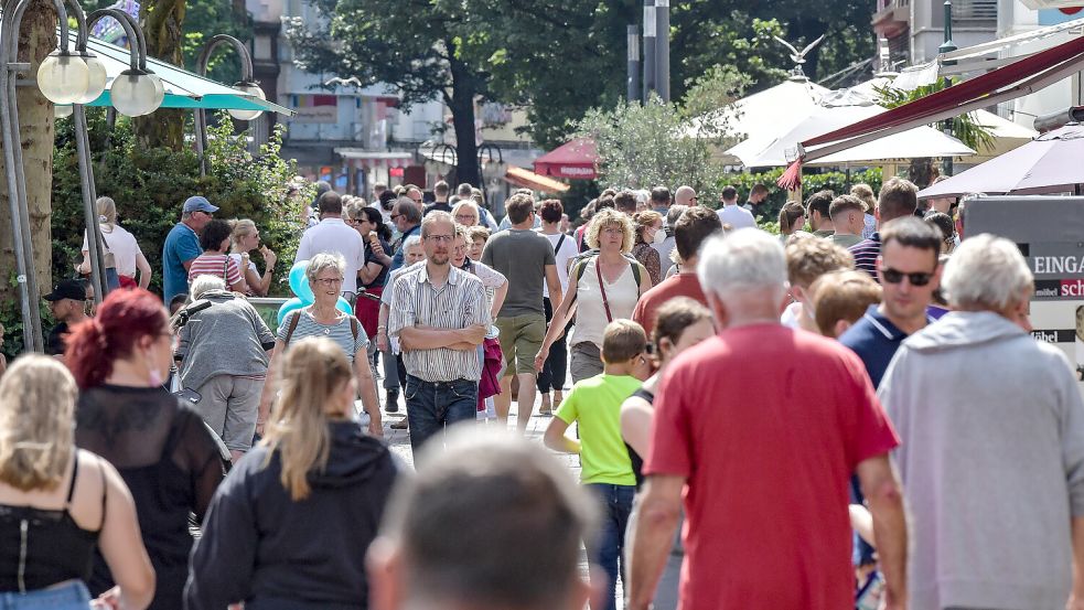 Bei verkaufsoffenen Sonntagen kommen immer zahlreiche Menschen in die Stadt. Foto: Ortgies/Archiv