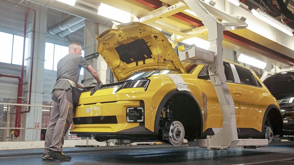 Effizient und auf Elektromobilität ausgerichtet: In den Renault-Werken greift die neue Strategie von Konzernchef Luca de Meo. Foto: AFP/FRANCOIS LO PRESTI