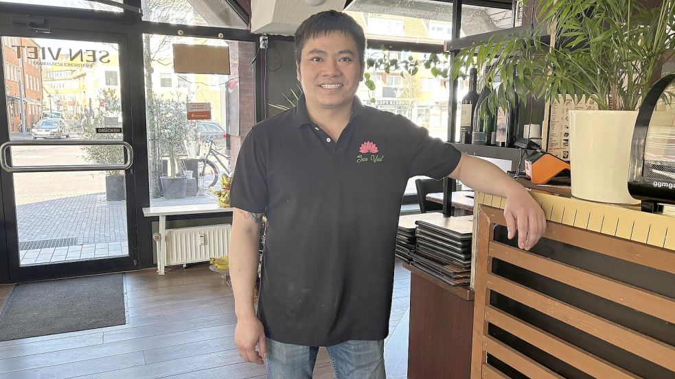 Van Thanh Nguyen betreibt das Restaurant Sen Viet gemeinsam mit seiner Frau Thi Trang Phan. Fotos: Mona Hanssen