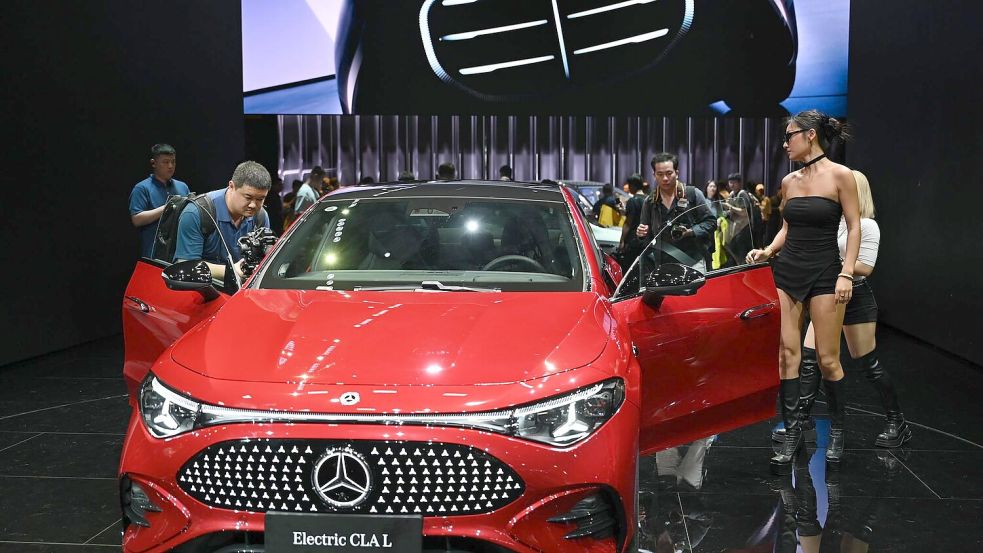 Mit dem CLA will Mercedes in China seine Produktoffensive starten. Foto: Johannes Neudecker/dpa