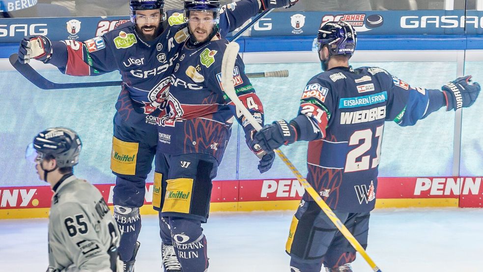Die Eisbären Berlin sind erneut deutscher Meister Foto: Andreas Gora/dpa