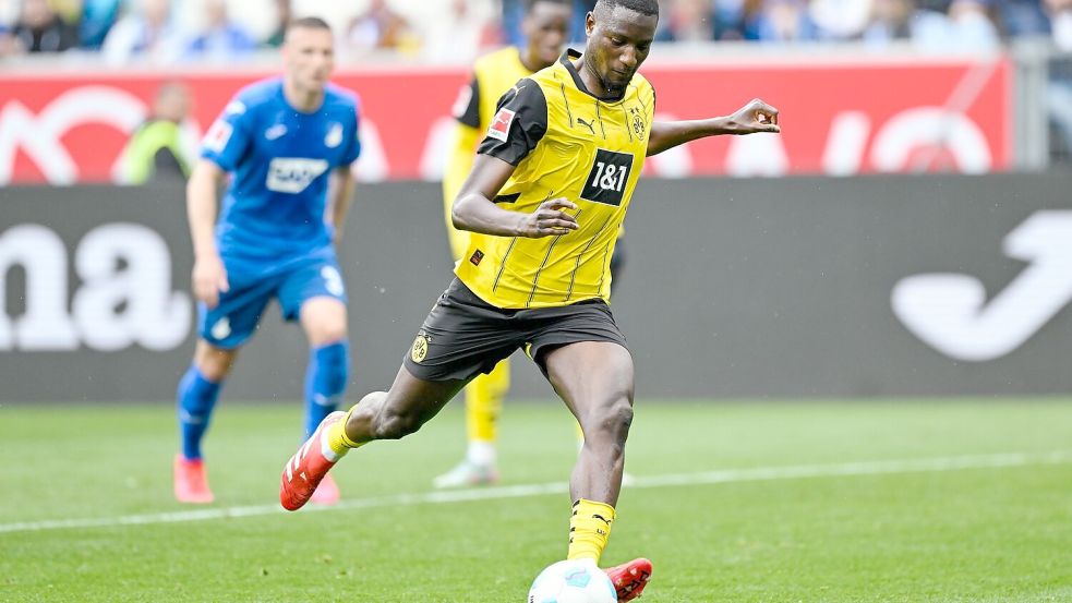 Traf aus dem Spiel heraus und scheiterte vom Punkt: BVB-Torjäger Serhou Guirassy Foto: Uwe Anspach/dpa