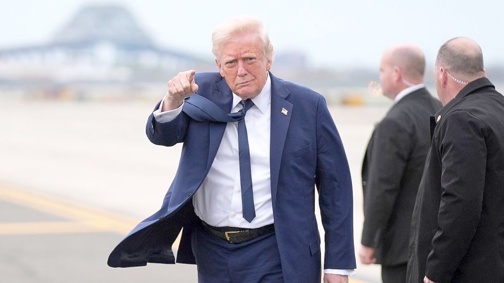 Trump will Sonderrechte für US-Schiffe. Foto: Evan Vucci/AP/dpa