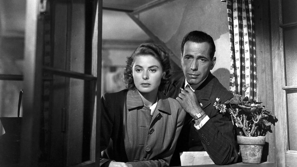 Ingrid Bergman und Humphrey Bogart in „Casablanca“. Der Film enthält einige historische Ungenauigkeiten. Foto: IMAGO / United Archives International