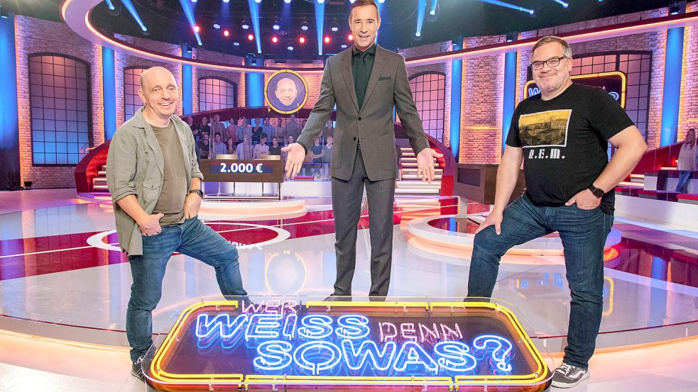 Zehn Jahre lang war Elton (rechts) Teamkapitän der ARD-Quizshow „Wer weiß denn sowas?“. Foto: dpa/ARD/Morris Mac Matzen