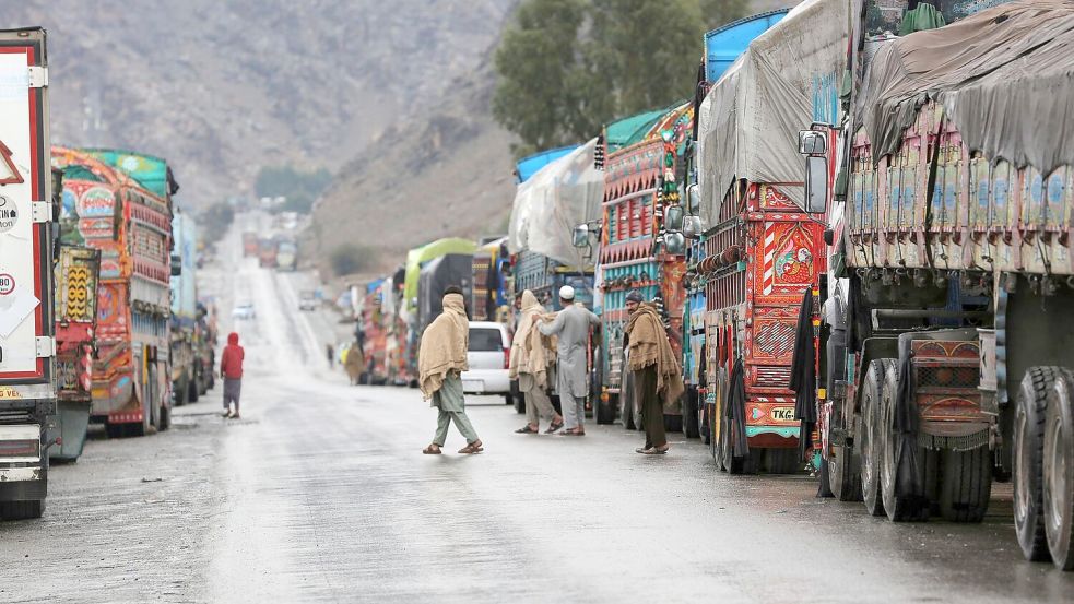 Pakistan hat nach eigenen Angaben 54 eindringende Terroristen an der Grenze zu Afghanistan getötet. (Symbolbild) Foto: Shafiullah Kakar/AP/dpa