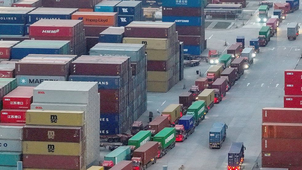 Chinas Export könnte sich bei höheren US-Zöllen in Europa neue Absatzmöglichkeiten suchen. Foto: Uncredited/CHINATOPIX via AP/dpa