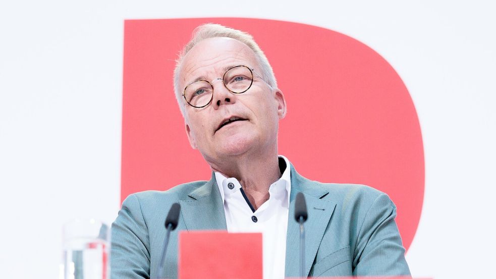 Euphorie gebe es keine, aber trotzdem rechne er mit Zustimmung zur Koalition, sagt Miersch. Foto: Carsten Koall/dpa