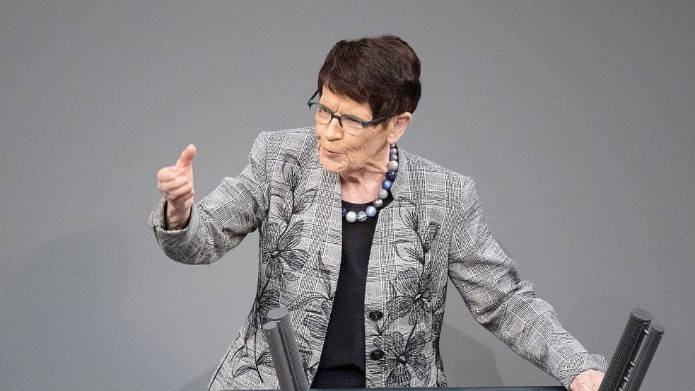 Rita Süssmuth brachte als Wissenschaftlerin neue Impulse in die Bundespolitik und wurde 1988 Bundestagspräsidentin. (Archivbild) Foto: Bernd von Jutrczenka/dpa
