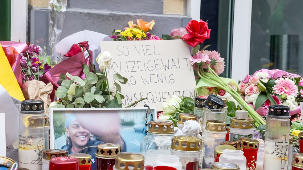 Viele befürchten, dass es für die tödlichen Schüsse in Oldenburg keine Konsequenzen geben wird – auch wenn sie nicht gerechtfertigt gewesen sein sollten. Foto: Hock