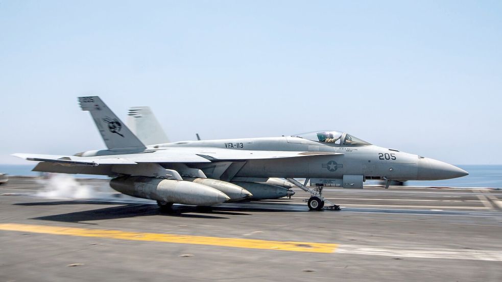 Ein US-Kampfjet ist von einem Flugzeugträger gestürzt. (Archivbild) Foto: Mc3 Nate Jordan/U.S. Navy/Planet Pix via ZUMA Press Wire/dpa