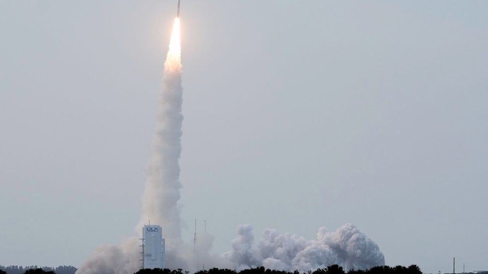 Mit dem Start macht Amazon Ernst bei der Aufholjagd zu Elon Musks Starlink-System. (Archivbild) Foto: John Raoux/AP/dpa