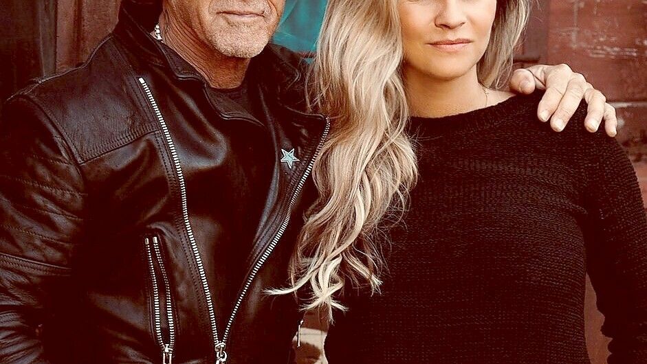 Peter Maffay und seine Ehefrau Hendrikje Balsmeyer stellen neue Bühcher zur Einschulung ihrer Tochte Anouk vor. Foto: Jennifer Többen