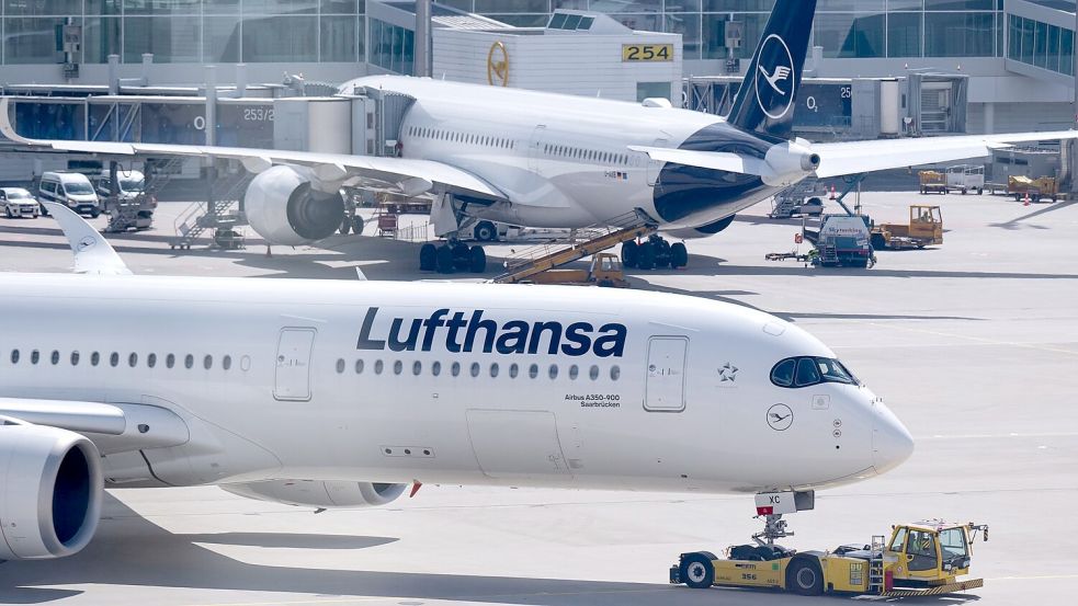 Bis auf Weiteres bleiben Flugzeuge bei der Lufthansa knapp. Foto: Sven Hoppe/dpa