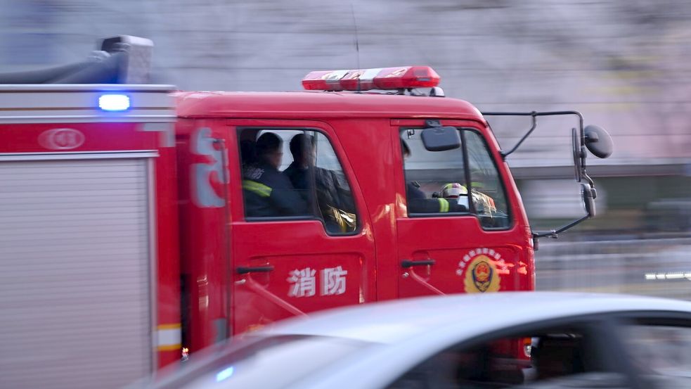 In Nordostchina starben zahlreiche Menschen durch einen Restaurantbrand. (Symbolbild) Foto: Johannes Neudecker/dpa