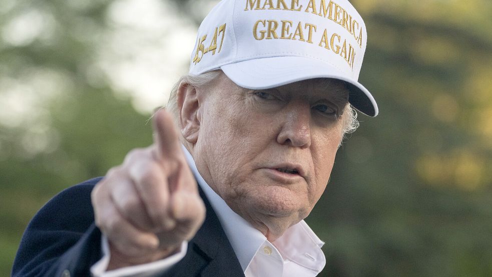 Seit 100 Tagen (wieder) im Amt: US-Präsident Donald Trump. Foto: dpa/AP/Manuel Balce Ceneta