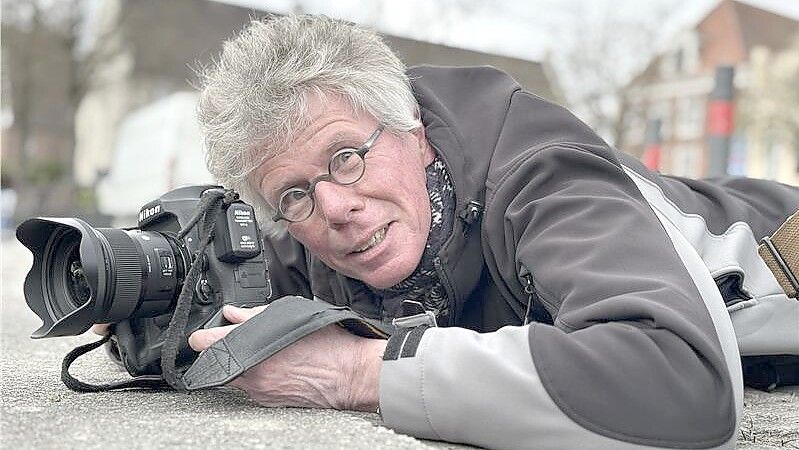 Klaus Ortgies ist seit 1993 Fotograf für die Ostfriesen-Zeitung. Foto: Kubassa