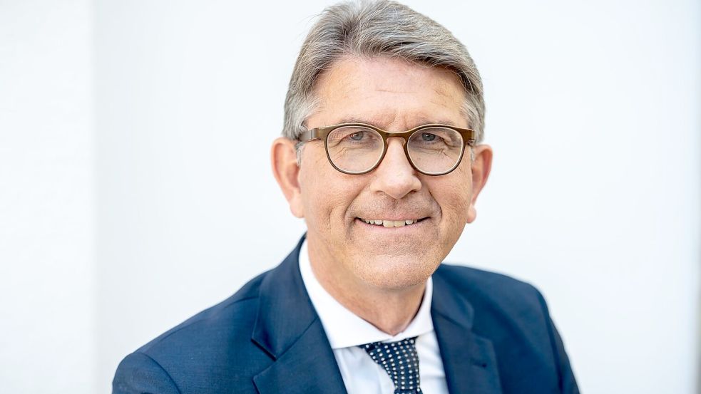 Nach seiner Nominierung zum neuen Kulturstaatsminister der Bundesregierung muss sich Wolfram Weimer viel Kritik anhören. (Archivbild) Foto: Michael Kappeler/dpa