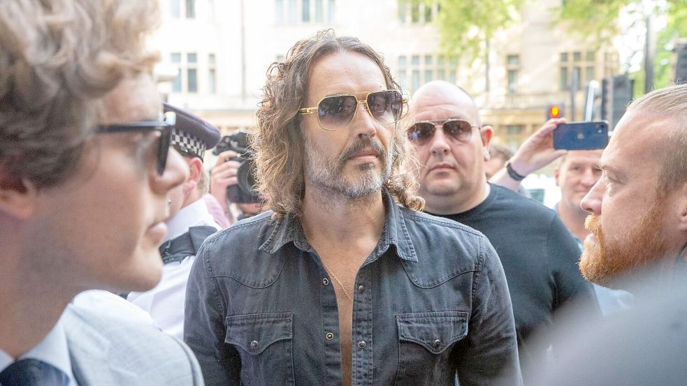 Der Auftritt von Russell Brand vor Gericht war schnell wieder vorbei. Foto: Tayfun Salci/ZUMA Press Wire/dpa