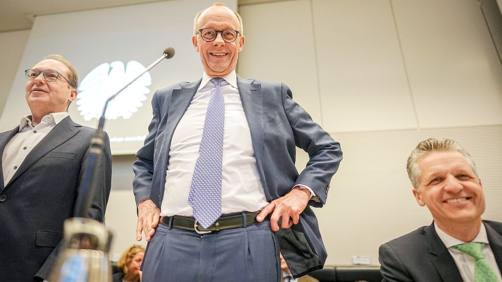 Gelingt ihnen der Politikwechsel? Bald-Kanzler Friedrich Merz (CDU) und sein künftiger Innenminister Alexander Dobrindt (CSU, l.) und der designierte Kanzleramtschef Thorsten Frei (CDU, r.). Foto: dpa/Kay Nietfeld