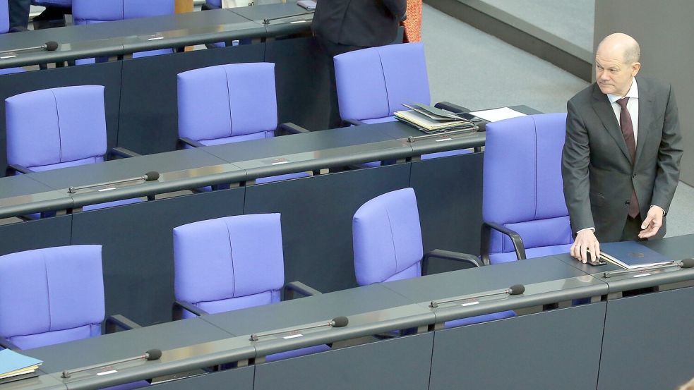 Dreieinhalb Jahre saß Scholz auf der Regierungsbank. Künftig ist sein Platz auf der anderen Seite. Foto: Wolfgang Kumm/dpa