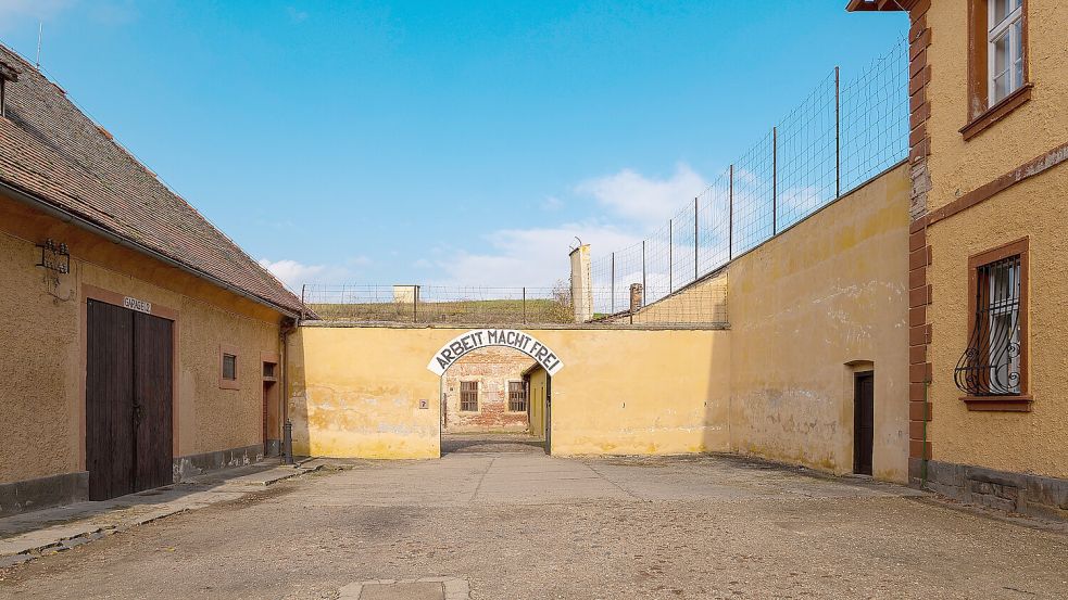 1942 kommt Ilse Weber mit ihrem Mann und dem jüngeren Sohn in das Konzentrationslager Theresienstadt. Dort richtet sie eine Kinderkrankenstube ein. Foto: IMAGO/Jan Huebner