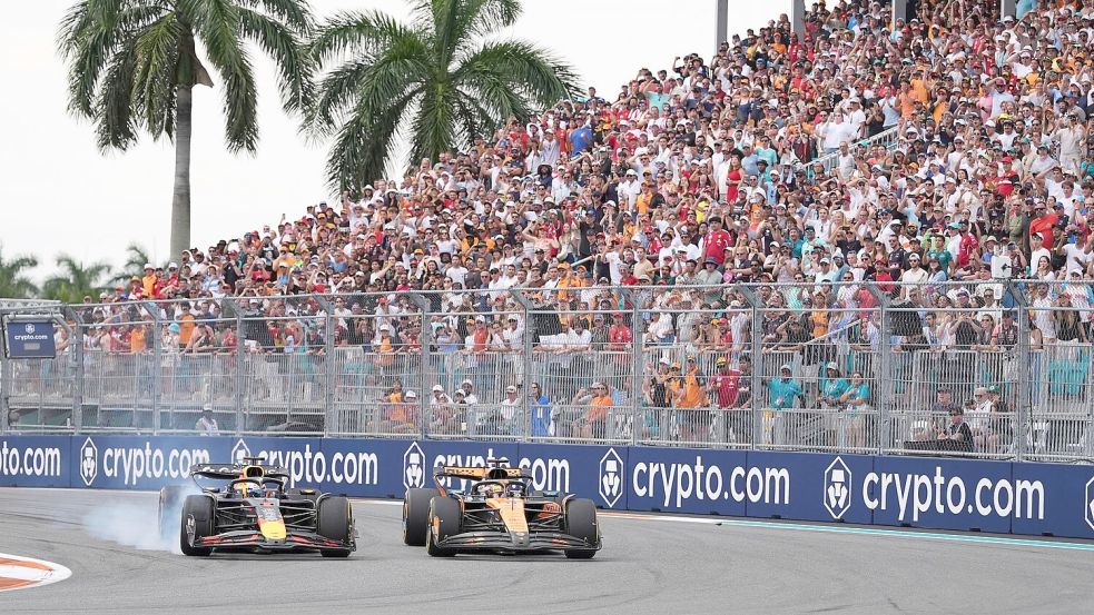 Oscar Piastri (r) ist der Mann der Stunde in der Formel 1. Foto: Rebecca Blackwell/AP/dpa