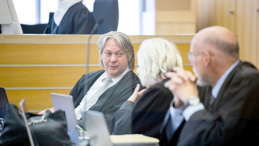 Im Strafprozess gegen vier Angeklagte im VW-Abgasskandal werden in diesen Tagen die Plädoyers der Verteidigung gehalten. (Archivbild) Foto: Michael Matthey/dpa-Pool/dpa