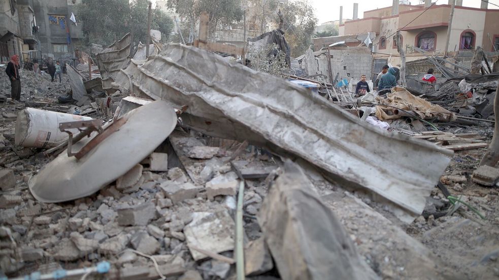 Zerstörungen nach Angriff in Al-Bureidsch. (Archivbild) Foto: Marwan Dawood/XinHua/dpa
