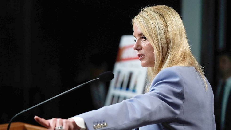 Erfolg für Trumps Justizministerin Pam Bondi: Anti-Drogenbehörden ist ein großer Schlag gegen den illegalen Drogenhandel gelungen. Foto: Julia Demaree Nikhinson/AP/dpa