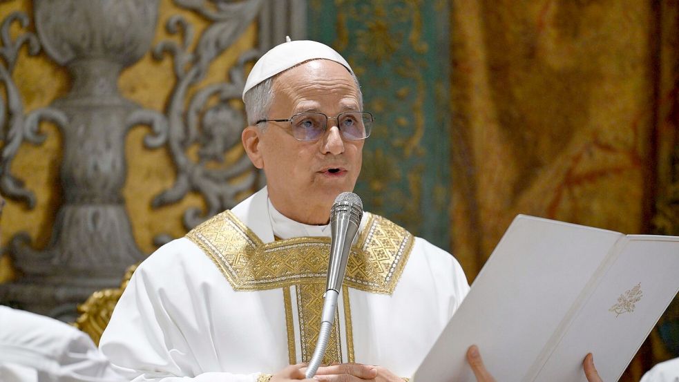 Leo XIV. warnt in seiner ersten großen Messe als neuer Papst vor dramatischen Folgen von Glaubensverlust. Foto: Uncredited/Vatican media/AP/dpa