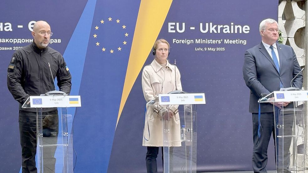 Während Putin bei seiner Militärparade den Angriff auf die Ukraine rechtfertigte, kamen in der Westukraine die EU-Außenminister zusammen. Foto: Jörg Blank/dpa