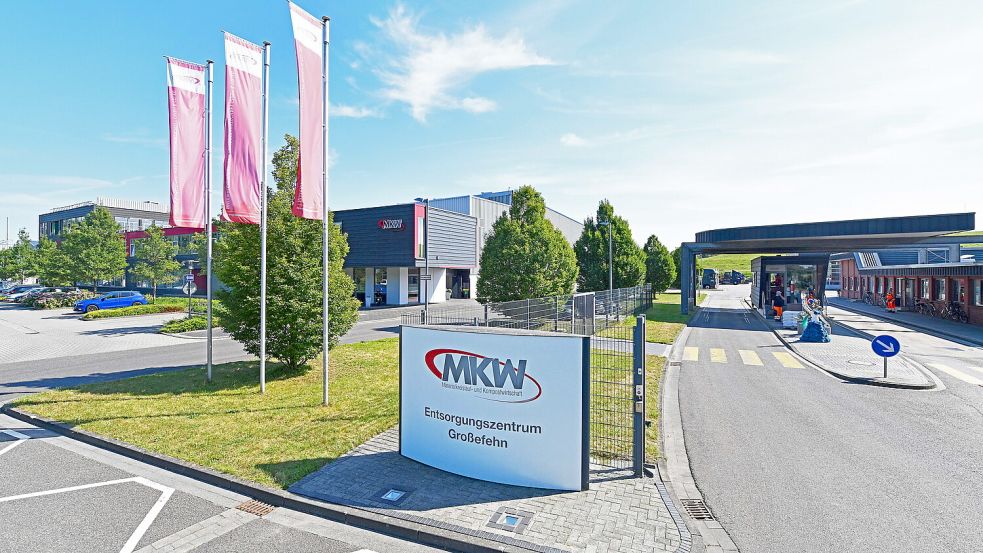 Im Entsorgungszentrum des MKW in Großefehn werden die Biotonnen aus dem Landkreis angeliefert. Foto: MKW