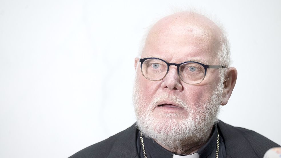 Kardinal Reinhard Marx am Freitag beim Pressegespräch auf dem deutschen Friedhof im Vatikan. Foto: dpa/Marijan Murat