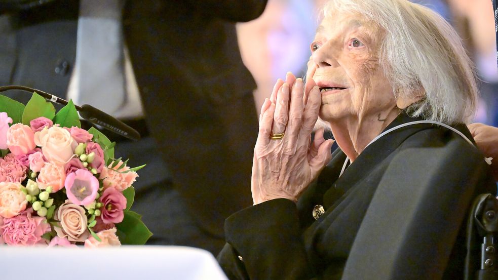 Margot Friedländer nahm am Mittwoch noch an der Gedenkfeier zum Kriegsende in Berlin teil. Foto: dpa/Sebastian Gollnow
