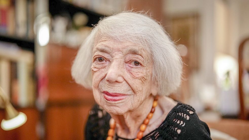 „Es darf nie wieder geschehen“: Margot Friedländer engagierte sich unermüdlich gegen das Vergessen. (Archivbild) Foto: Kay Nietfeld/dpa