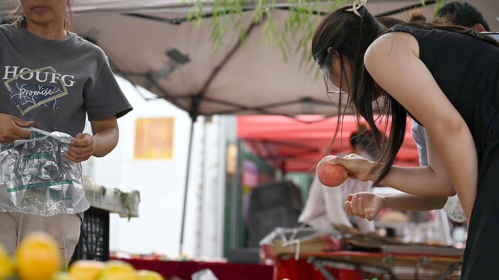 Die Entwicklung der Verbraucherpreise bereitet Chinas Regierung Sorge. (Symbolbild) Foto: Johannes Neudecker/dpa