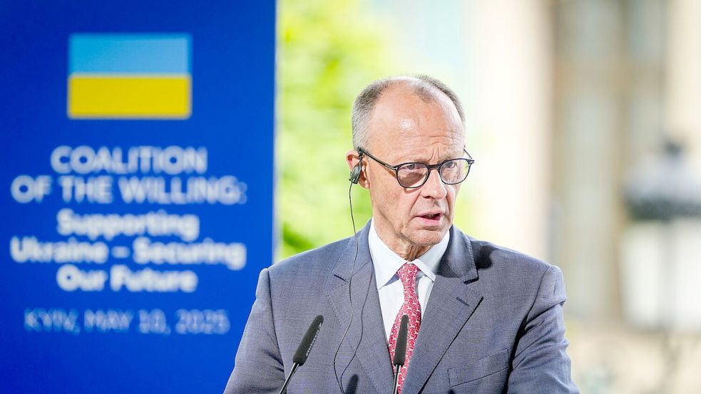 Ein Telefonat mit Wladimir Putin ist für Friedrich Merz „eine Option“. Foto: Kay Nietfeld/dpa
