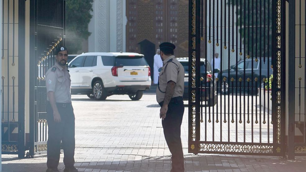 Die USA und der Iran setzen die Atomverhandlungen in der omanischen Hauptstadt Maskat fort. (Archivbild) Foto: Fatima Shbair/AP/dpa