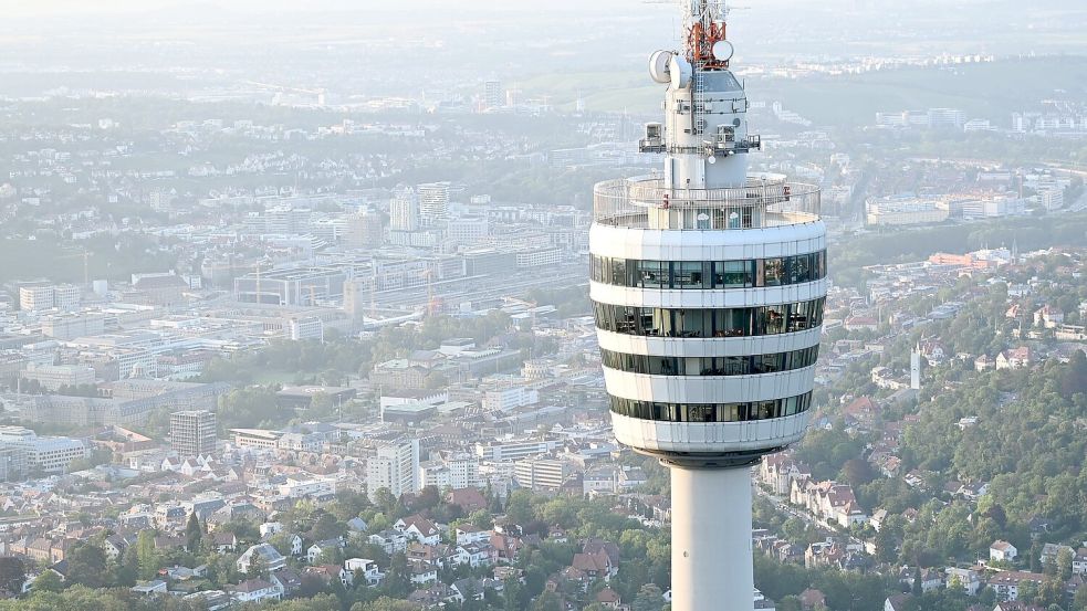 In Stuttgart steigen die Immobilienpreise vergleichsweise moderat - aber von hohem Niveau aus (Archivbild) Foto: Bernd Weißbrod/dpa